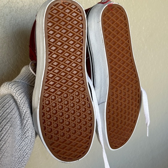 Vans Burgundy Suede Old Skool High Tops - Size 5.5 Men’s and 7 Women’s - Picture 5 of 11